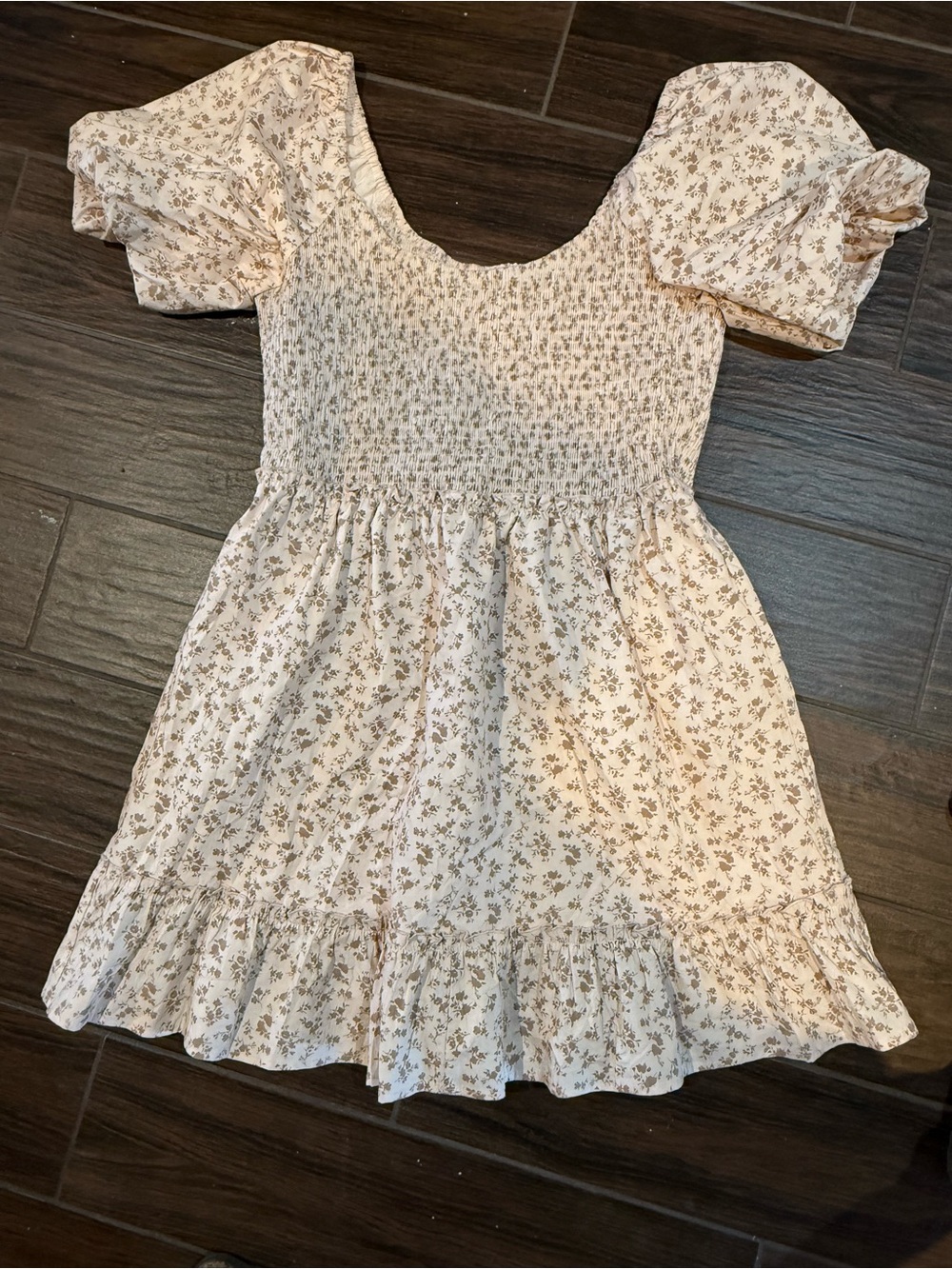 Floral Smocked Puff-Sleeve Casual Dress in Cream and Brown